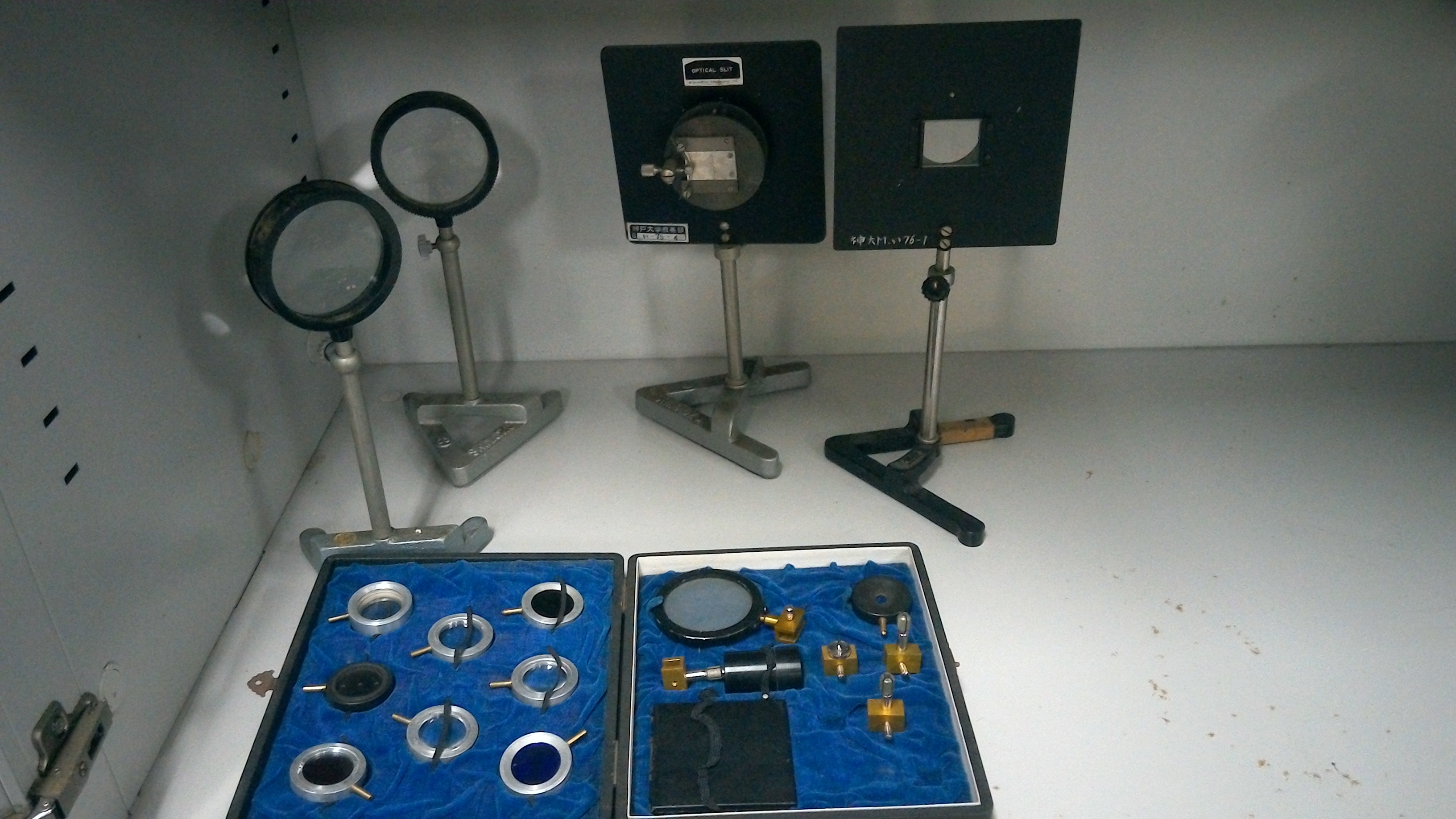 alt レンズ・スリット