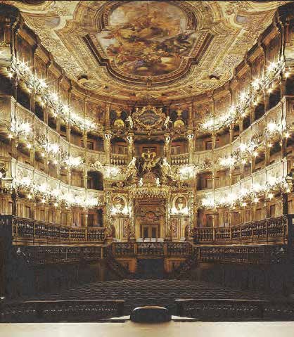 バイロイトオペラ座
(写真:Bayreuth, Kongress- & Tourismuszentrale)